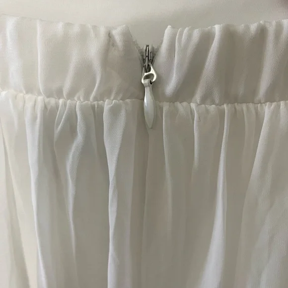 Lulus maxi white skirt - Picture 4 of 6